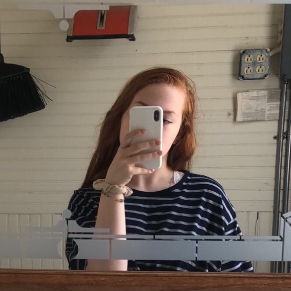 Meet your Posher, Emilee